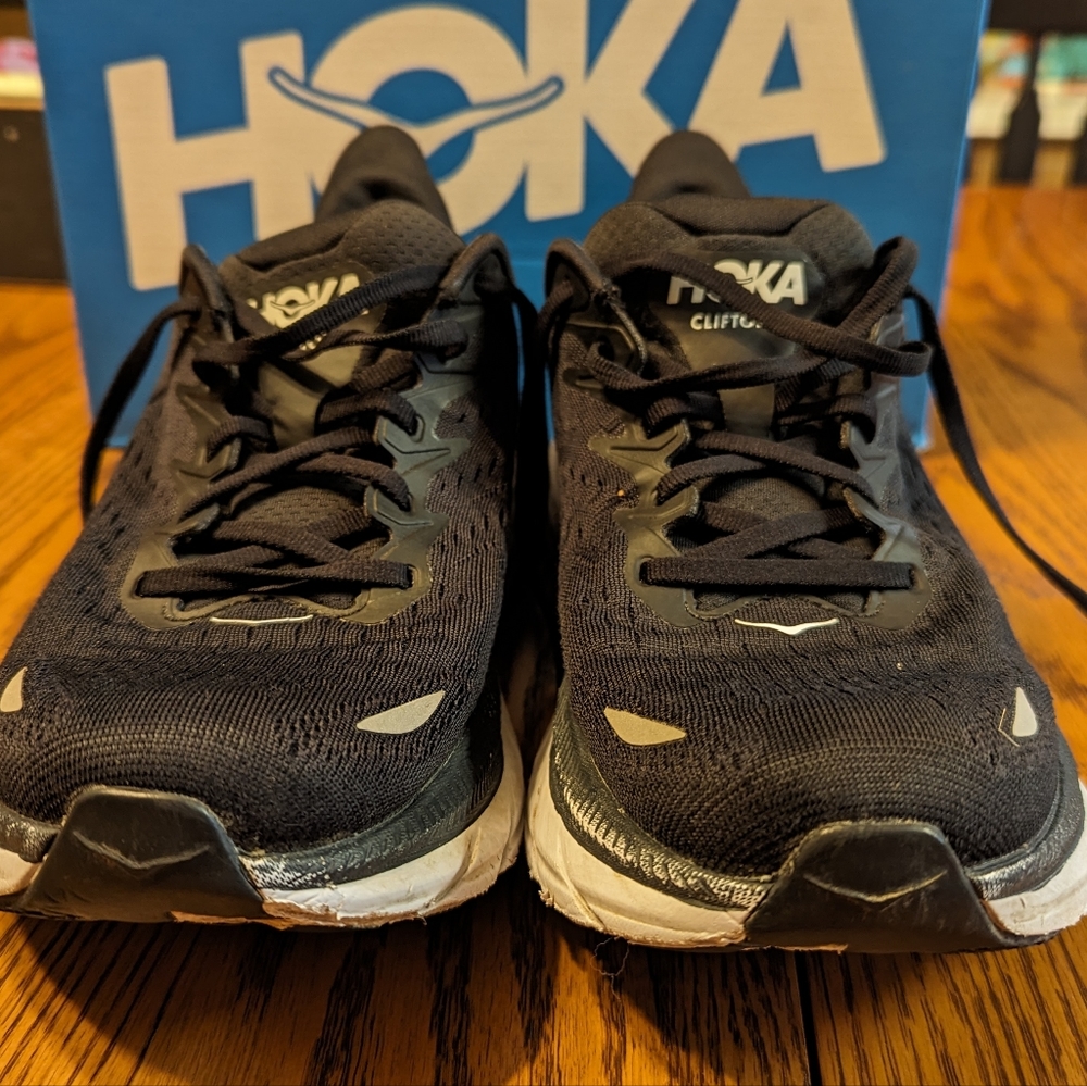 Hoka Clifton 8